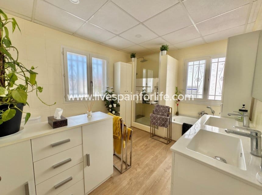 7 slaapkamer Finca/Landhuis te koop in Dolores met zwembad garage - € 629.000 (Ref: 10036210)