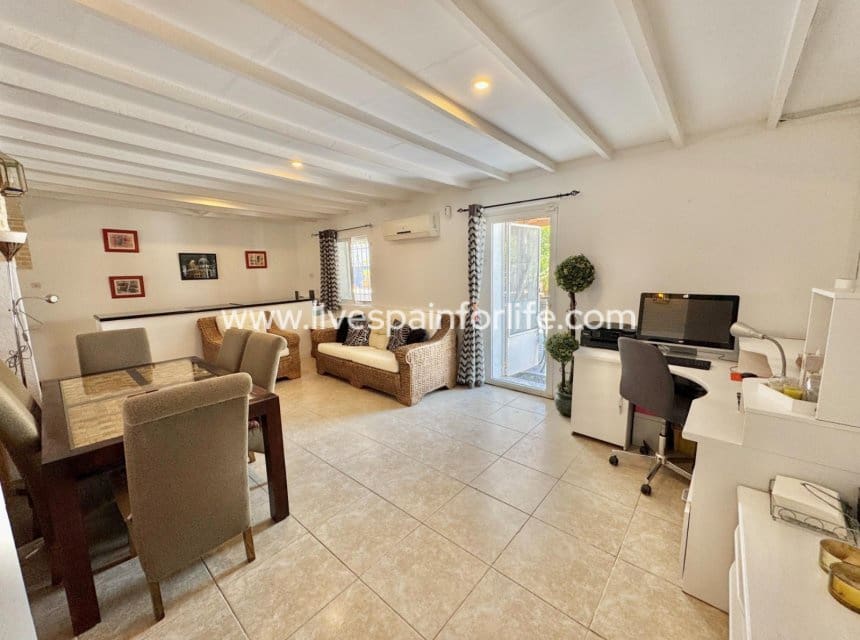 7 slaapkamer Finca/Landhuis te koop in Dolores met zwembad garage - € 629.000 (Ref: 10036210)