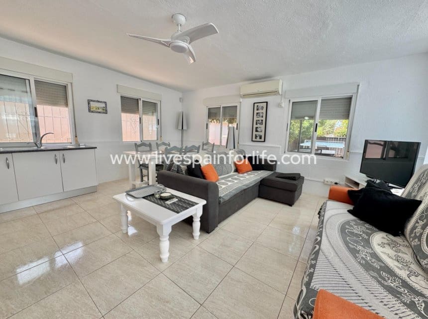 7 slaapkamer Finca/Landhuis te koop in Dolores met zwembad garage - € 629.000 (Ref: 10036210)