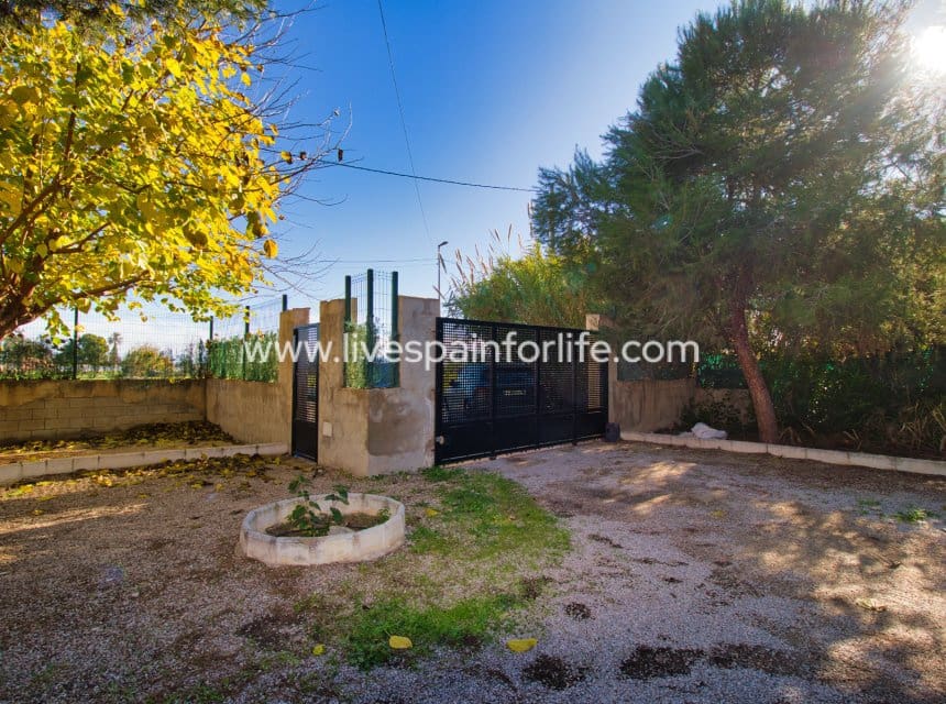 3 makuuhuone Maalaistalo myytävänä paikassa Callosa de Segura mukana uima-altaan - 480 000 € (Ref: 10036211)