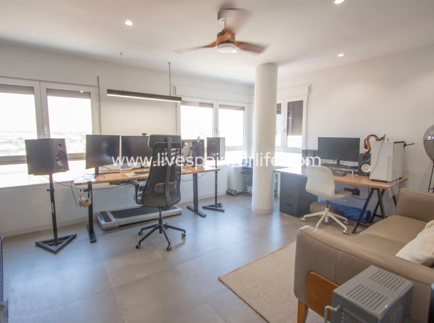 4 quarto Apartamento para venda em Albatera com garagem - 360 000 € (Ref: 10039000)