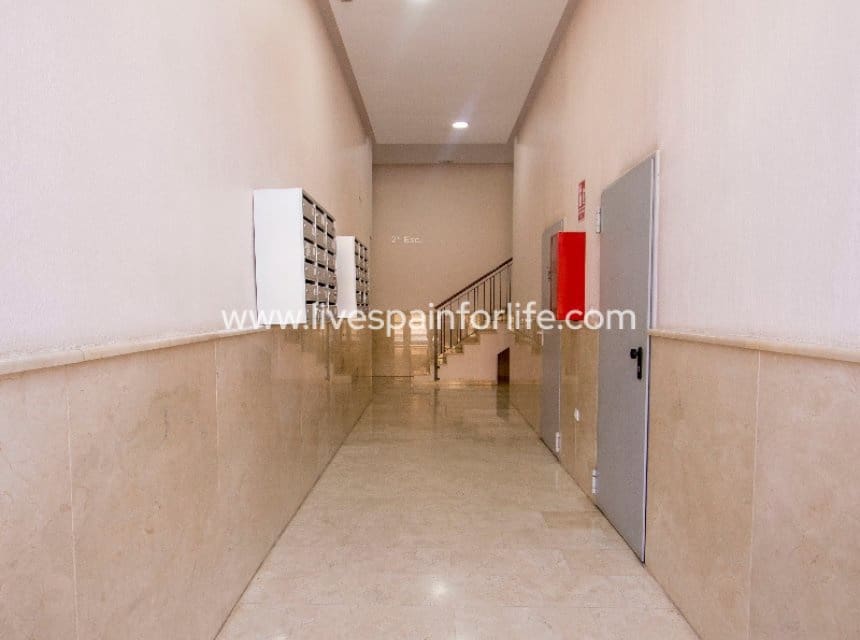 4 quarto Apartamento para venda em Albatera com garagem - 360 000 € (Ref: 10039000)