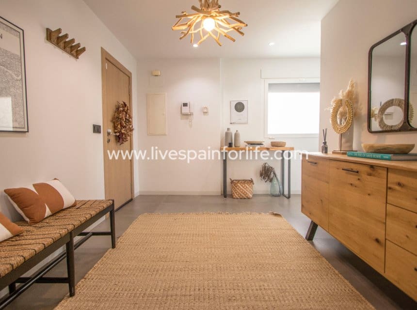 4 quarto Apartamento para venda em Albatera com garagem - 360 000 € (Ref: 10039000)