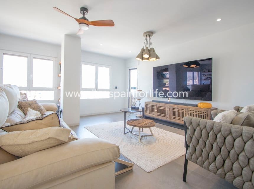 4 quarto Apartamento para venda em Albatera com garagem - 360 000 € (Ref: 10039000)