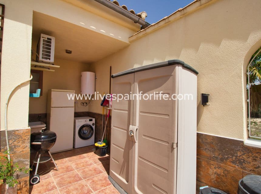 5 Zimmer Finca/Landgut zu verkaufen in Catral mit Pool - 399.000 € (Ref: 10039001)