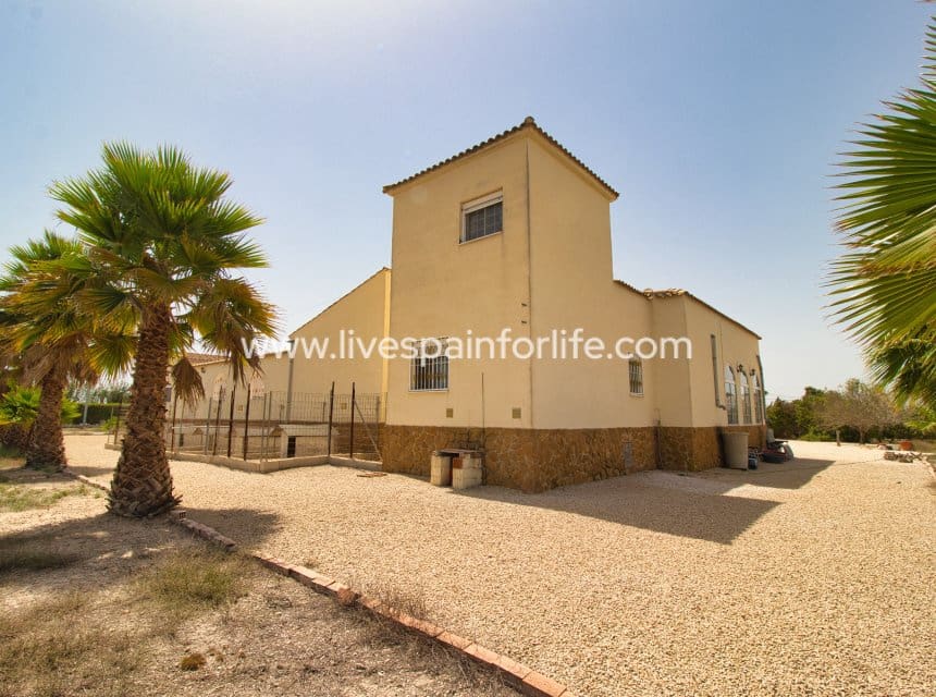 5 Zimmer Finca/Landgut zu verkaufen in Catral mit Pool - 399.000 € (Ref: 10039001)