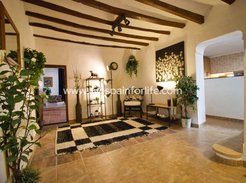 5 soverom Finca/Herregård til salgs i La Romana med svømmebasseng garasje - € 545 000 (Ref: 10039116)