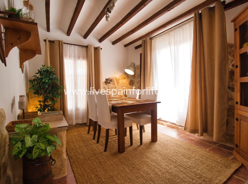 5 soverom Finca/Herregård til salgs i La Romana med svømmebasseng garasje - € 545 000 (Ref: 10039116)