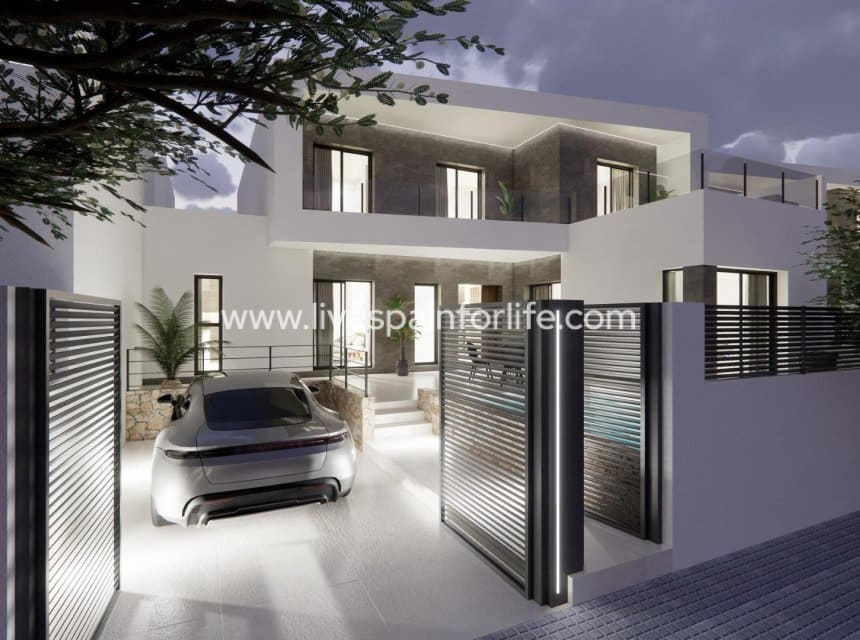 3 bedroom Semi-detached Villa for sale in Dolores with pool garage - € 450,000 (Ref: 10039122)
