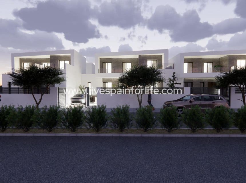3 bedroom Semi-detached Villa for sale in Dolores with pool garage - € 450,000 (Ref: 10039122)