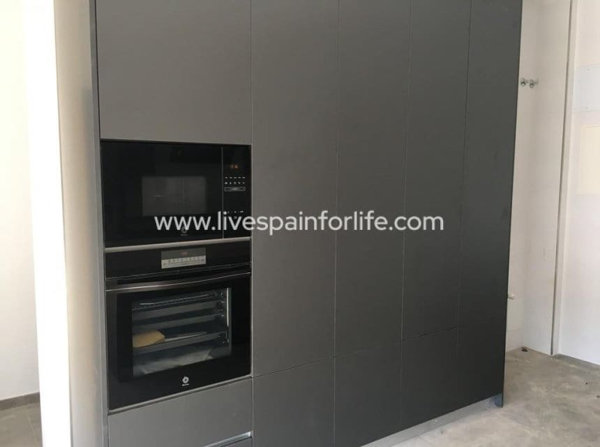 3 bedroom Villa for sale in Pinoso with pool garage - € 398,000 (Ref: 10039124)
