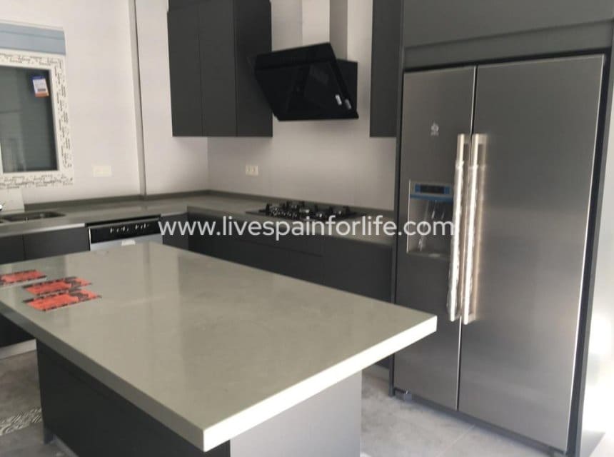 3 bedroom Villa for sale in Pinoso with pool garage - € 398,000 (Ref: 10039124)