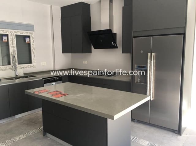 3 camera da letto Villa in vendita in Pinoso con piscina garage - 398.000 € (Rif: 10039124)