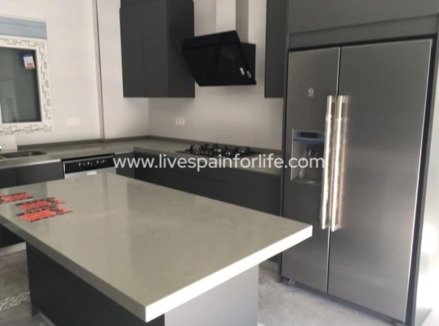 3 camera da letto Villa in vendita in Pinoso con piscina garage - 398.000 € (Rif: 10039124)