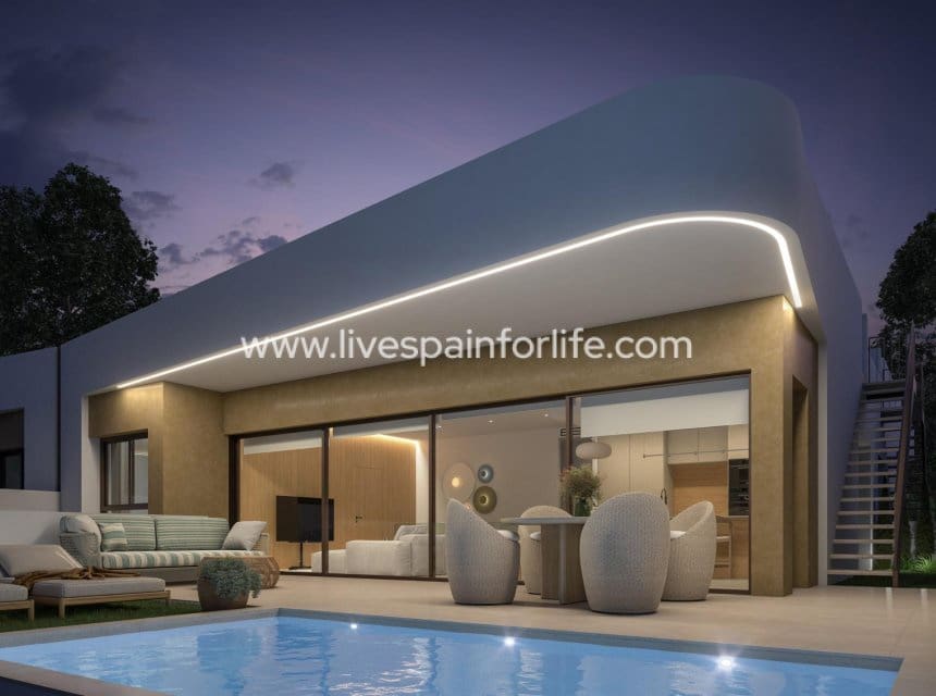 3 bedroom Villa for sale in Dolores with pool garage - € 419,900 (Ref: 10039125)