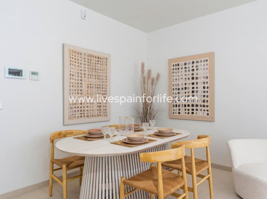 3 chambre Villa/Maison à vendre à Los Alcazares avec piscine garage - 499 900 € (Ref: 10039127)