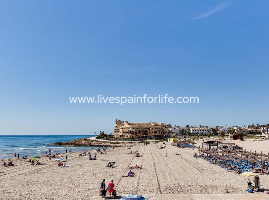 3 bedroom Villa for sale in La Zenia with pool garage - € 890,000 (Ref: 10039130)