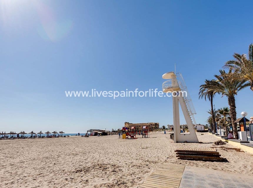 3 bedroom Villa for sale in La Zenia with pool garage - € 890,000 (Ref: 10039130)