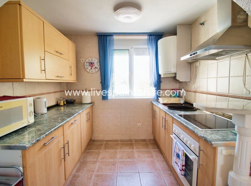 3 makuuhuone Huvila myytävänä paikassa Ciudad Quesada mukana uima-altaan - 325 000 € (Ref: 10041438)
