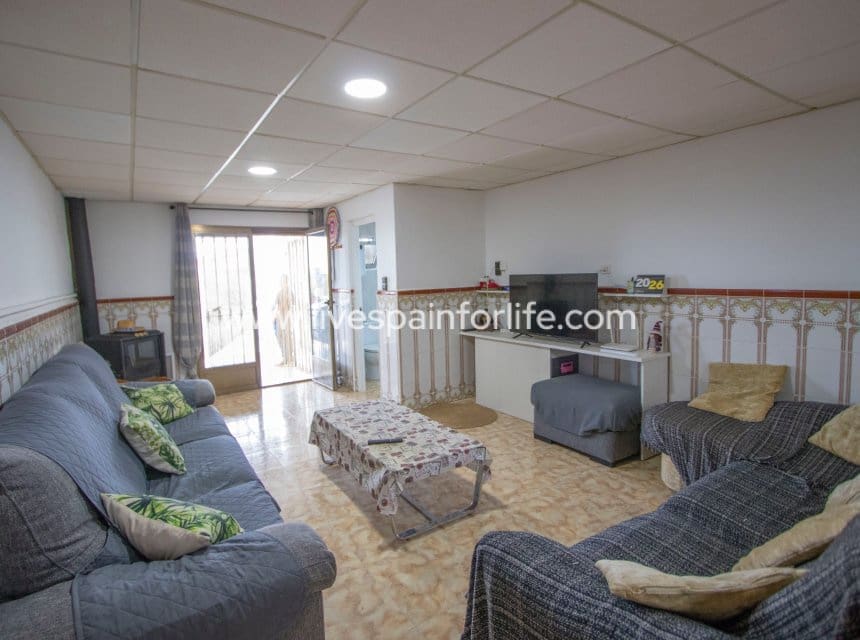 5 slaapkamer Bedrijf te koop in Albatera met zwembad garage - € 320.000 (Ref: 10041801)