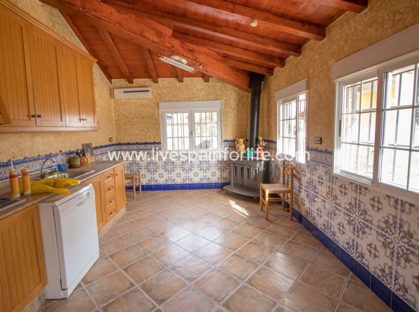 5 quarto Quinta/Casa Rural para venda em Catral com piscina garagem - 599 950 € (Ref: 10041802)