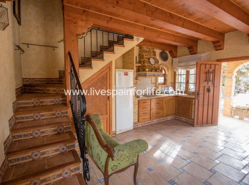 5 quarto Quinta/Casa Rural para venda em Catral com piscina garagem - 599 950 € (Ref: 10041802)