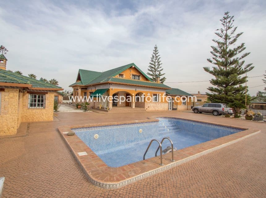 5 quarto Quinta/Casa Rural para venda em Catral com piscina garagem - 599 950 € (Ref: 10041802)