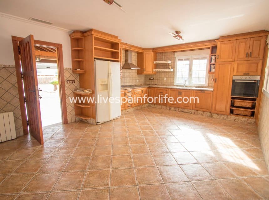 5 quarto Quinta/Casa Rural para venda em Catral com piscina garagem - 599 950 € (Ref: 10041802)
