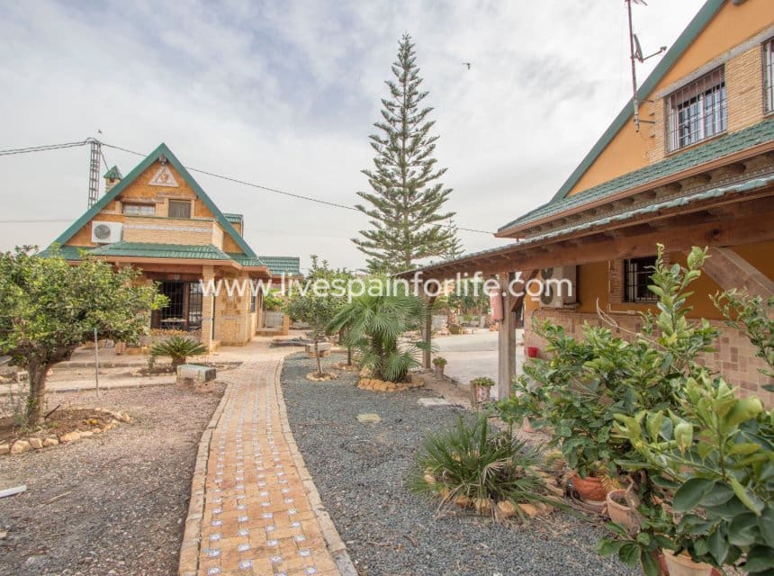 5 quarto Quinta/Casa Rural para venda em Catral com piscina garagem - 599 950 € (Ref: 10041802)