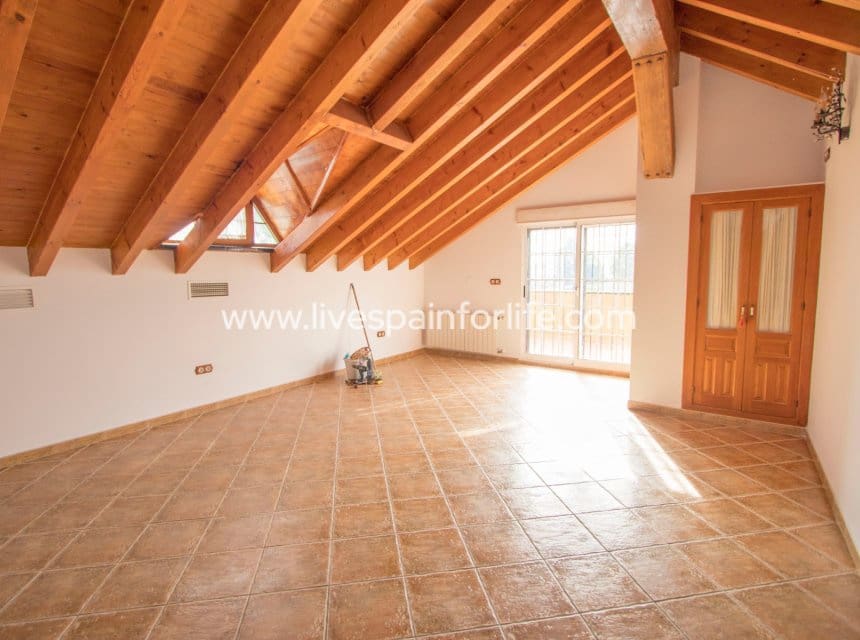 5 quarto Quinta/Casa Rural para venda em Catral com piscina garagem - 599 950 € (Ref: 10041802)