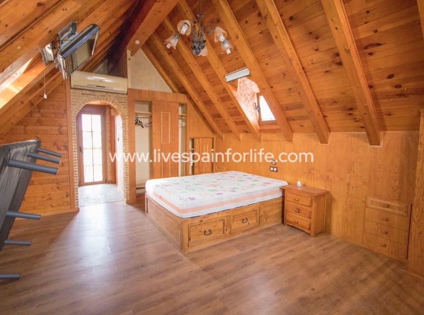 5 quarto Quinta/Casa Rural para venda em Catral com piscina garagem - 599 950 € (Ref: 10041802)