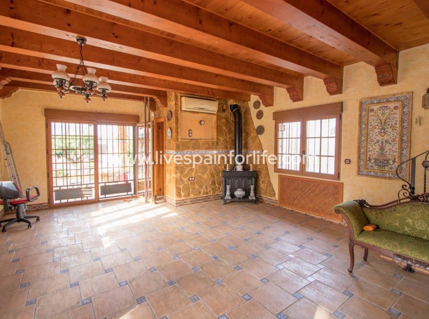 5 quarto Quinta/Casa Rural para venda em Catral com piscina garagem - 599 950 € (Ref: 10041802)
