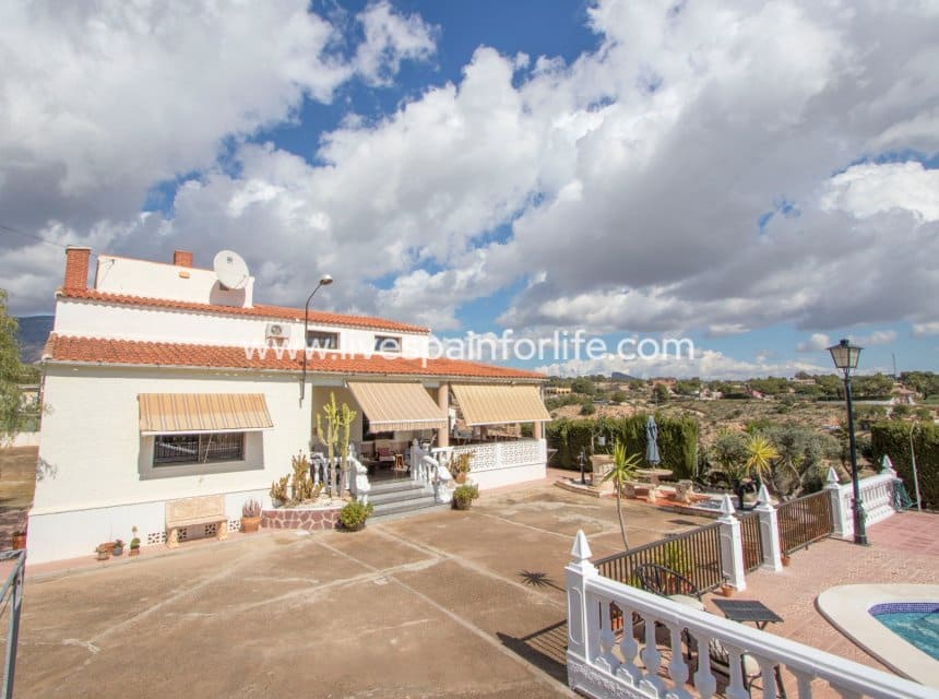 6 slaapkamer Finca/Landhuis te koop in Crevillente / Crevillent met zwembad garage - € 468.000 (Ref: 10041805)