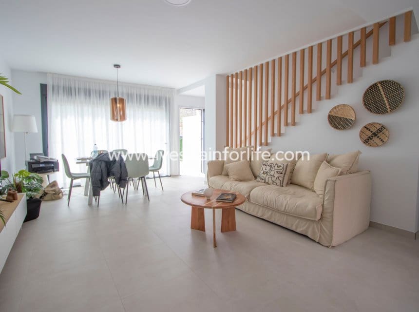 2 quarto Casa em Banda para venda em Cox com piscina garagem - 223 000 € (Ref: 10041806)