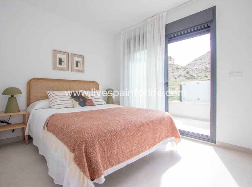 2 quarto Casa em Banda para venda em Cox com piscina garagem - 223 000 € (Ref: 10041806)