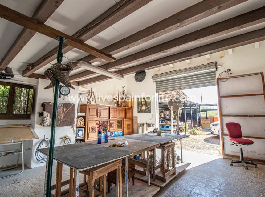 7 soverom Finca/Herregård til salgs i Catral med svømmebasseng garasje - € 975 000 (Ref: 10041808)