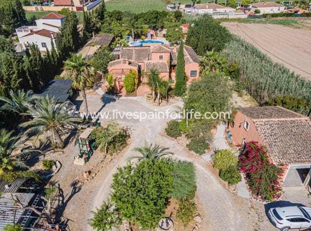 7 soverom Finca/Herregård til salgs i Catral med svømmebasseng garasje - € 975 000 (Ref: 10041808)