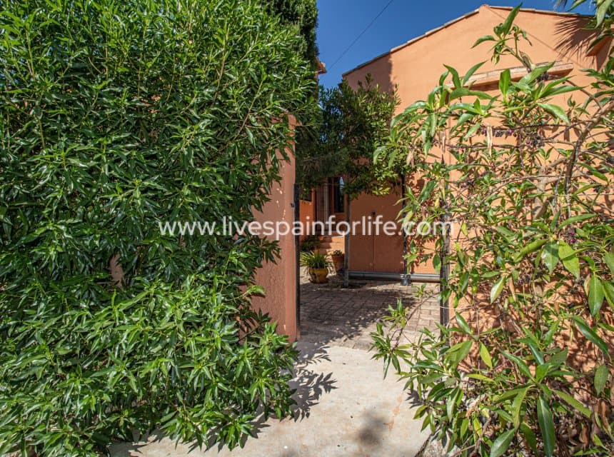 7 soverom Finca/Herregård til salgs i Catral med svømmebasseng garasje - € 975 000 (Ref: 10041808)