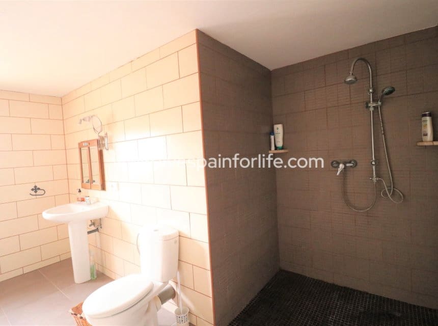 4 bedroom Finca/Country House for sale in Barinas with garage - € 350,000 (Ref: 10041809)