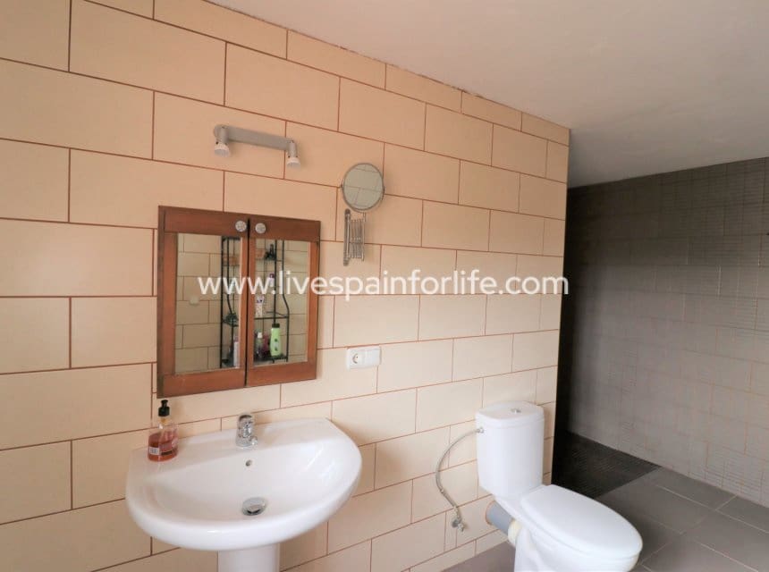 4 sypialnia Finka/Dom wiejski na sprzedaż w Macisvenda z garażem - 350 000 € (Ref: 10041810)
