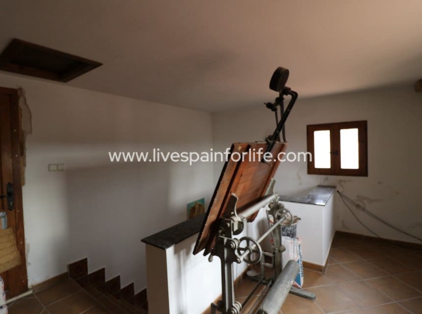4 sypialnia Finka/Dom wiejski na sprzedaż w Macisvenda z garażem - 350 000 € (Ref: 10041810)