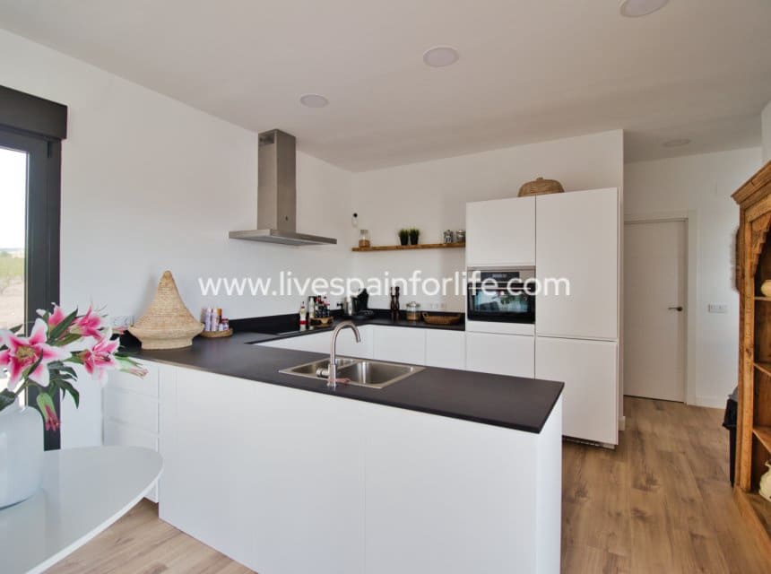 3 slaapkamer Finca/Landhuis te koop in Pinoso met zwembad garage - € 399.900 (Ref: 10041815)