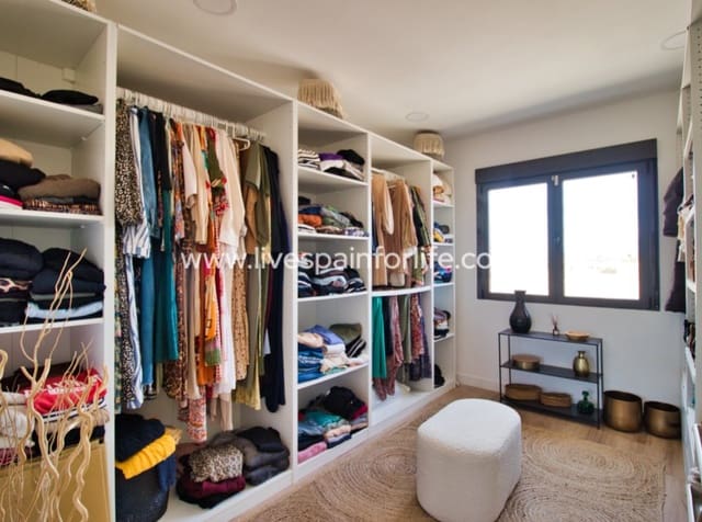 3 slaapkamer Finca/Landhuis te koop in Pinoso met zwembad garage - € 399.900 (Ref: 10041815)