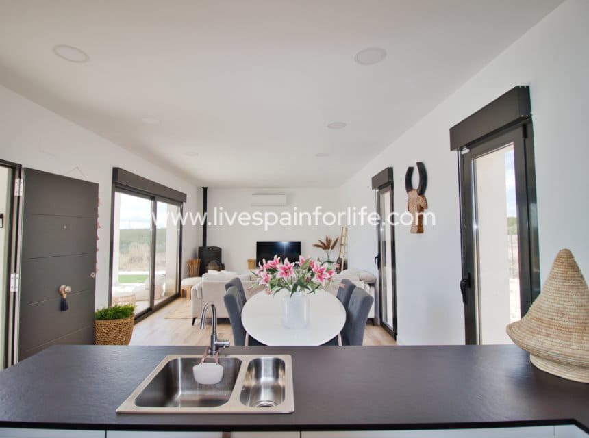 3 slaapkamer Finca/Landhuis te koop in Pinoso met zwembad garage - € 399.900 (Ref: 10041815)