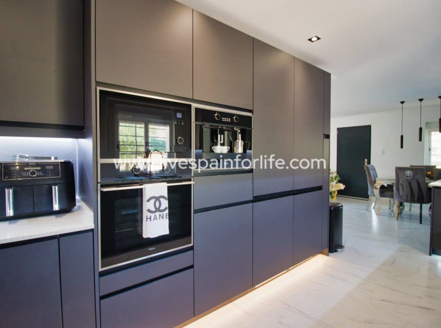 3 Zimmer Finca/Landgut zu verkaufen in Crevillente / Crevillent mit Pool Garage - 395.000 € (Ref: 10043587)