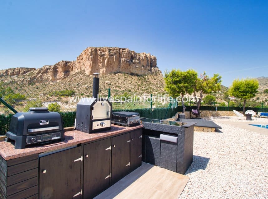 3 Zimmer Finca/Landgut zu verkaufen in Crevillente / Crevillent mit Pool Garage - 395.000 € (Ref: 10043587)
