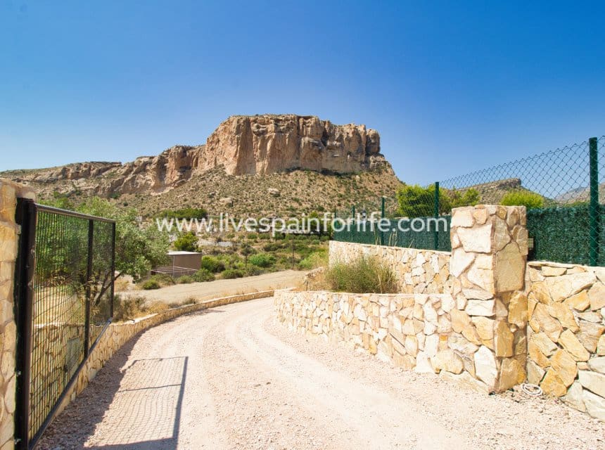3 Zimmer Finca/Landgut zu verkaufen in Crevillente / Crevillent mit Pool Garage - 395.000 € (Ref: 10043587)