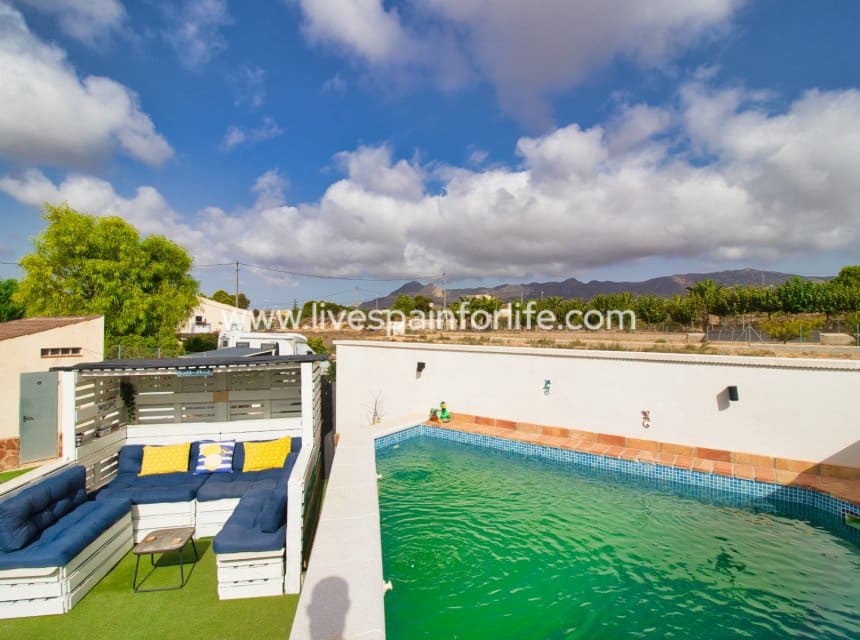 3 soveværelse Finca/Landehus til salg i La Murada med swimmingpool - € 260.000 (Ref: 10052050)