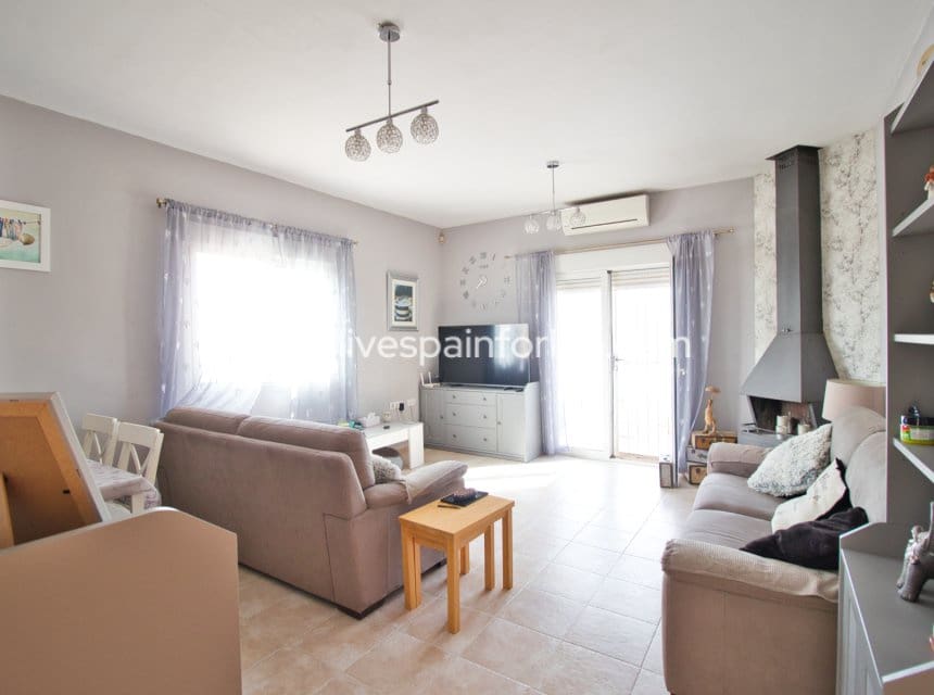 3 soveværelse Finca/Landehus til salg i La Murada med swimmingpool - € 260.000 (Ref: 10052050)