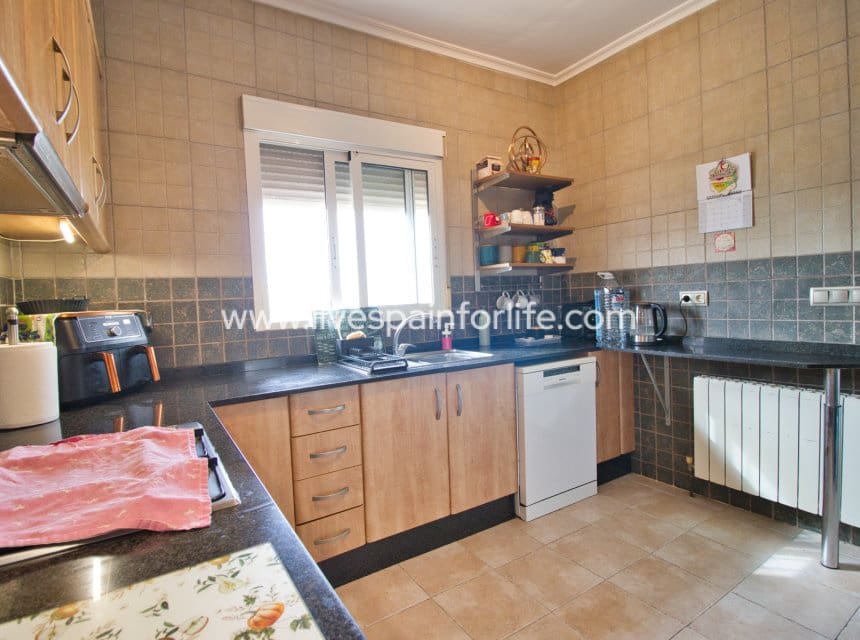 3 soveværelse Finca/Landehus til salg i La Murada med swimmingpool - € 260.000 (Ref: 10052050)